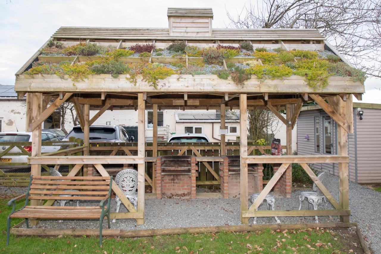Апартаменты Seaways Glamping, Cedar Driffield Экстерьер фото